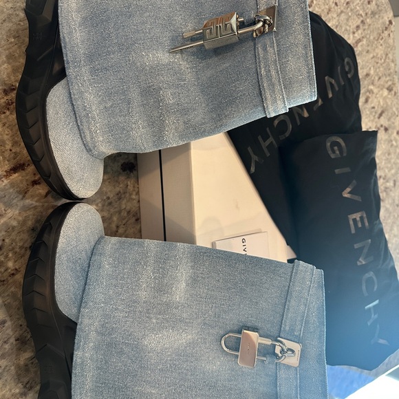 GIVENCHY
Washed Denim Shark Lock Biker Ankle Boots - Picture 5 of 10